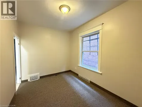 24 Somerset Avenue Hamilton ON L8L 2L5