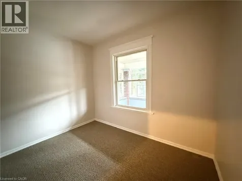 24 Somerset Avenue Hamilton ON L8L 2L5