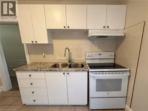 24 Somerset Avenue Hamilton ON L8L 2L5