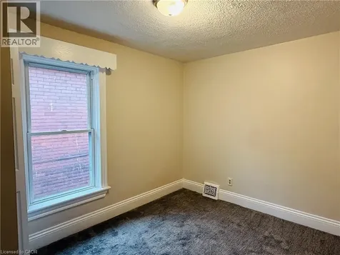 24 Somerset Avenue Hamilton ON L8L 2L5