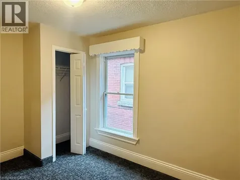 24 Somerset Avenue Hamilton ON L8L 2L5
