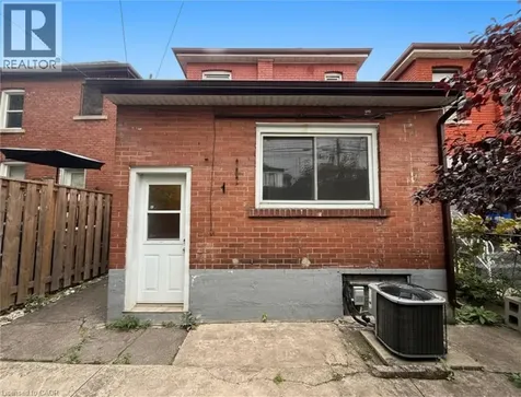 24 Somerset Avenue Hamilton ON L8L 2L5