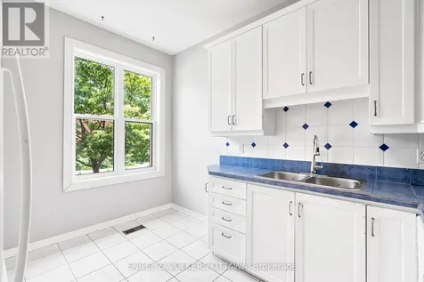 293 Somerset Street East Ottawa ON K1N 6V9