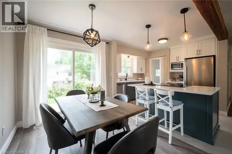 9 Kingslea Drive Hamilton ON L8T 3Z8