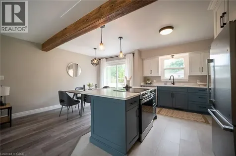 9 Kingslea Drive Hamilton ON L8T 3Z8
