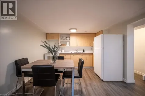 9 Kingslea Drive Hamilton ON L8T 3Z8