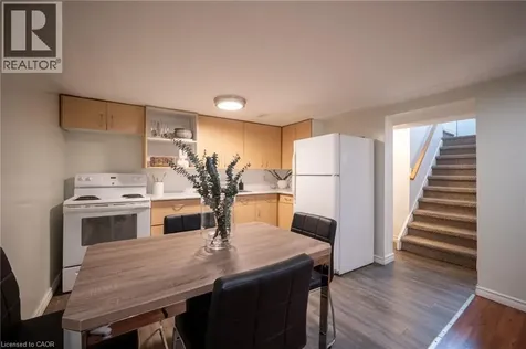 9 Kingslea Drive Hamilton ON L8T 3Z8
