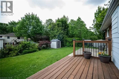 9 Kingslea Drive Hamilton ON L8T 3Z8