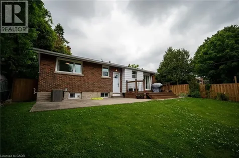 9 Kingslea Drive Hamilton ON L8T 3Z8