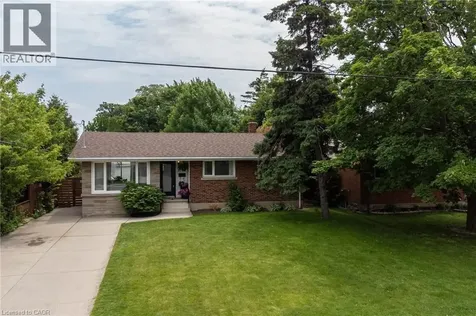 9 Kingslea Drive Hamilton ON L8T 3Z8