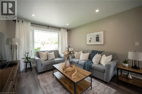 9 Kingslea Drive Hamilton ON L8T 3Z8