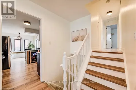 43 Southview Crescent Cambridge ON N1P 1A3