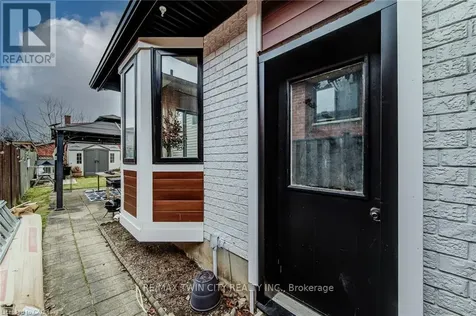 43 Southview Crescent Cambridge ON N1P 1A3