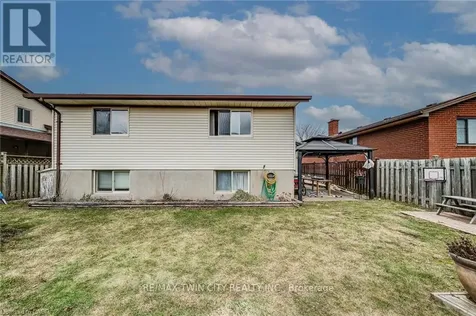 43 Southview Crescent Cambridge ON N1P 1A3