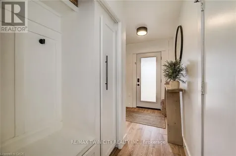 43 Southview Crescent Cambridge ON N1P 1A3