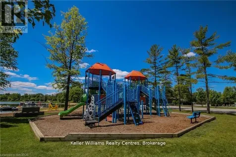 13 Southline Avenue Huron-kinloss ON N2Z 2X5