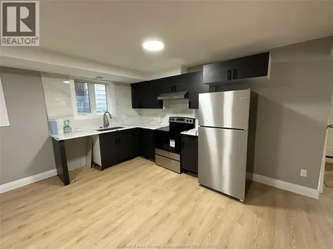 757 Randolph Avenue Windsor ON N9B 2T7