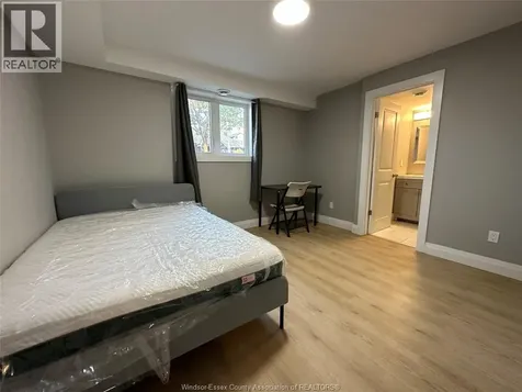 757 Randolph Avenue Windsor ON N9B 2T7