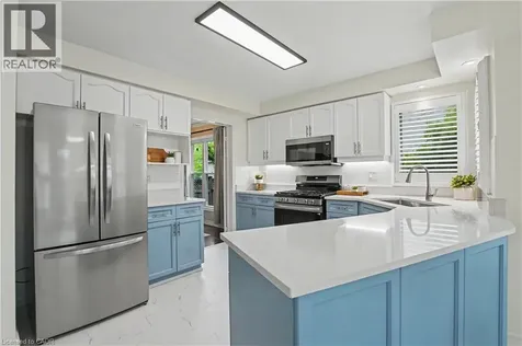 4237 Millcroft Park Drive Burlington ON L7M 3V7