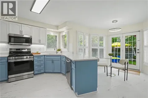 4237 Millcroft Park Drive Burlington ON L7M 3V7
