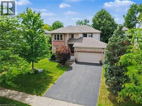 4237 Millcroft Park Drive Burlington ON L7M 3V7
