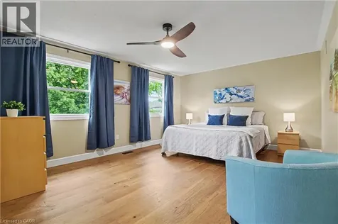 4237 Millcroft Park Drive Burlington ON L7M 3V7