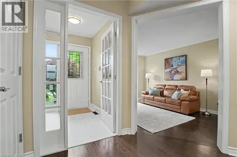 4237 Millcroft Park Drive Burlington ON L7M 3V7