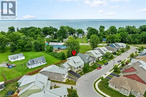 3814 Ryan Avenue Crystal Beach ON L0S 1B0