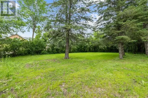 5432 Old Richmond Road Ottawa ON K2R 1G7