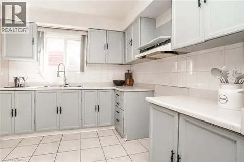 15 Cresswell Drive Brampton ON L6Y 2T5