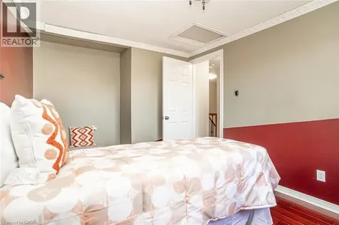 15 Cresswell Drive Brampton ON L6Y 2T5