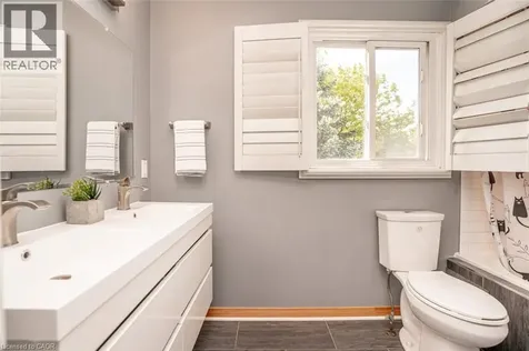 15 Cresswell Drive Brampton ON L6Y 2T5
