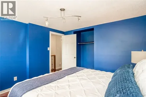 15 Cresswell Drive Brampton ON L6Y 2T5