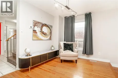 15 Cresswell Drive Brampton ON L6Y 2T5