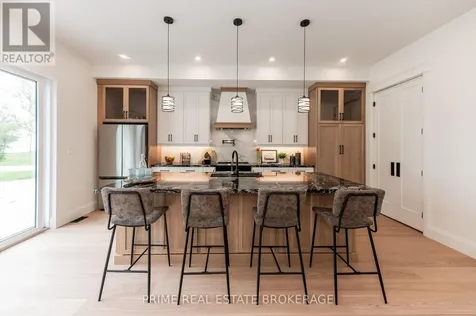 25 Black Walnut Drive Norfolk ON N0E 1P0