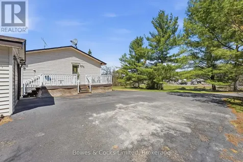 1044 County Road 40 Douro-dummer ON K0L 2V0