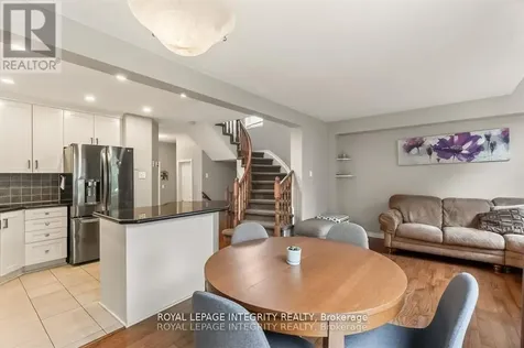 106 Blackdome Crescent Ottawa ON K2T 1B1