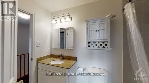 106 Blackdome Crescent Ottawa ON K2T 1B1