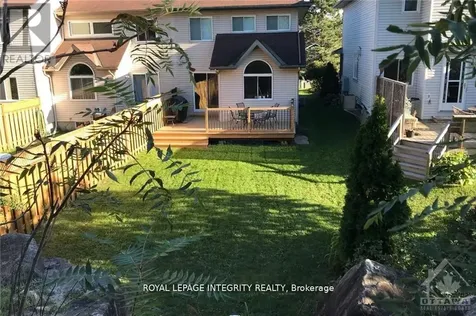 106 Blackdome Crescent Ottawa ON K2T 1B1