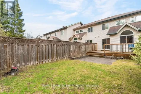 106 Blackdome Crescent Ottawa ON K2T 1B1