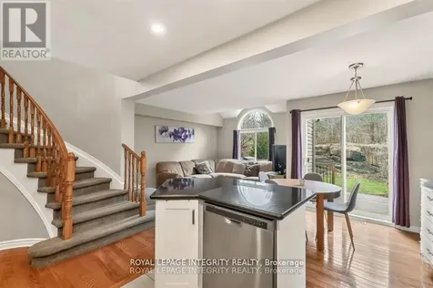 106 Blackdome Crescent Ottawa ON K2T 1B1