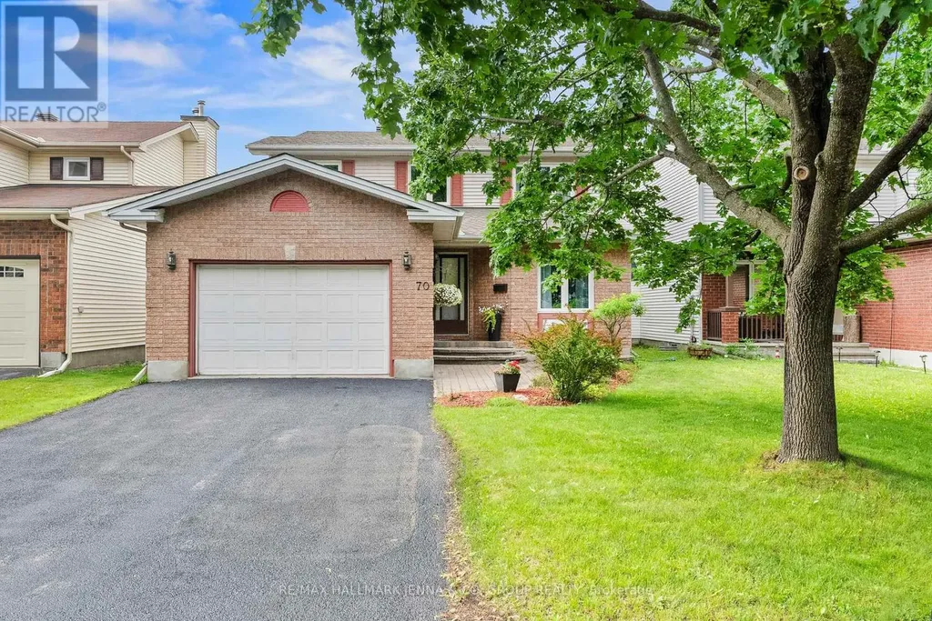 70 Huntersfield Drive Ottawa ON K1T 3L7
