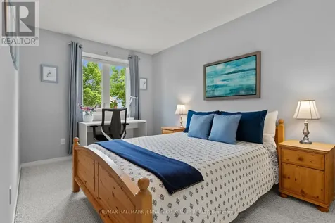 70 Huntersfield Drive Ottawa ON K1T 3L7