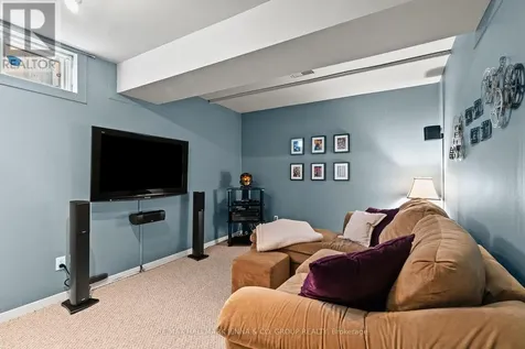 70 Huntersfield Drive Ottawa ON K1T 3L7