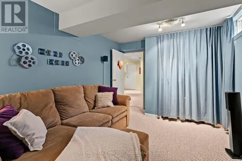 70 Huntersfield Drive Ottawa ON K1T 3L7