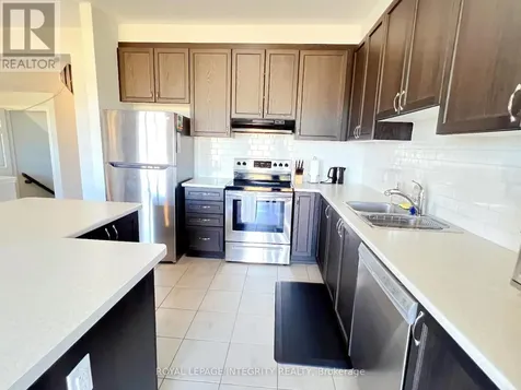 49 Bermondsay Way Ottawa ON K2S 2Y7