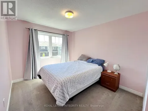 49 Bermondsay Way Ottawa ON K2S 2Y7