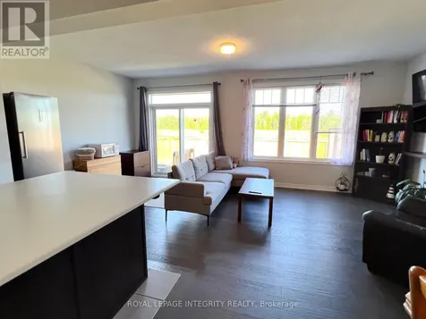 49 Bermondsay Way Ottawa ON K2S 2Y7