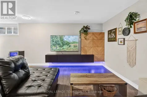 143 St Malo Place Russell ON K0A 1W0