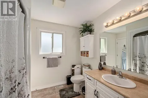 51 Greenway Boulevard St. Thomas ON N5P 4P8